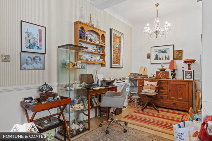 Flat 2 Hilsborough House