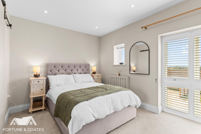 2 The Old Dairy, Tharbies Farm