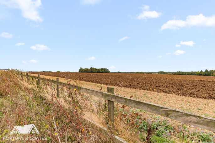 2 The Old Dairy, Tharbies Farm