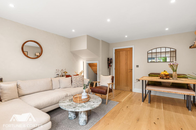 2 The Old Dairy, Tharbies Farm