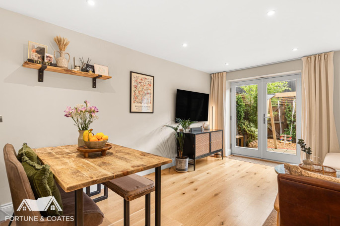 2 The Old Dairy, Tharbies Farm