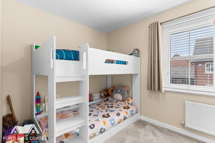 6, Orchard House Isabel Drive