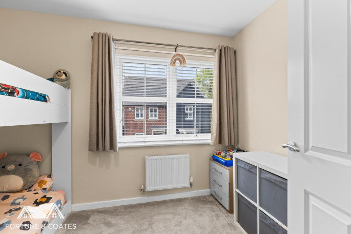 6, Orchard House Isabel Drive