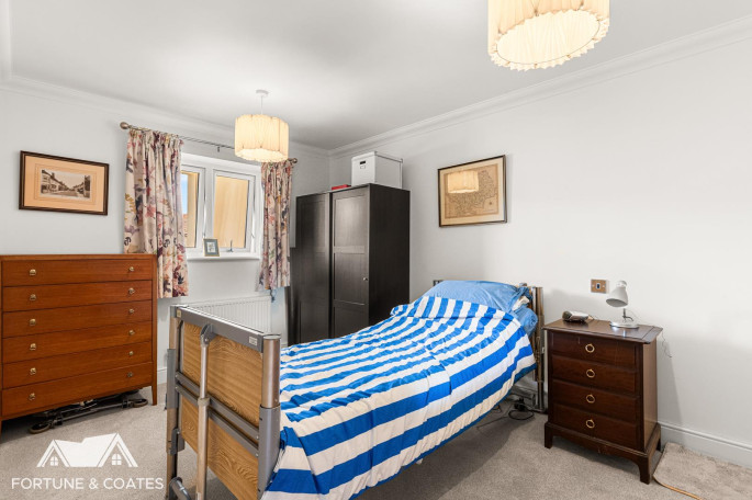 46 Debden House Debden Grange