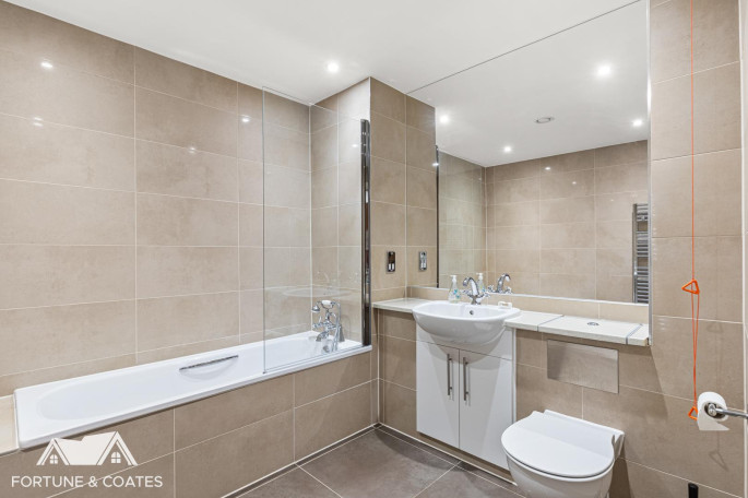 46 Debden House Debden Grange