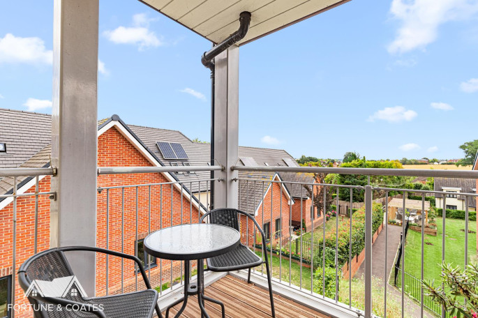 46 Debden House Debden Grange