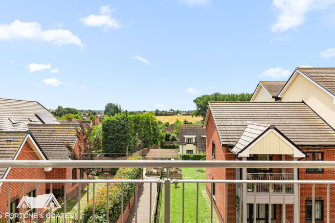 46 Debden House Debden Grange