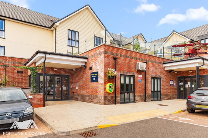 46 Debden House Debden Grange