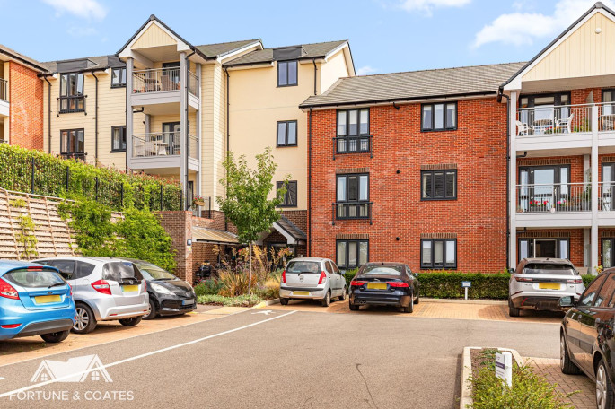 46 Debden House Debden Grange