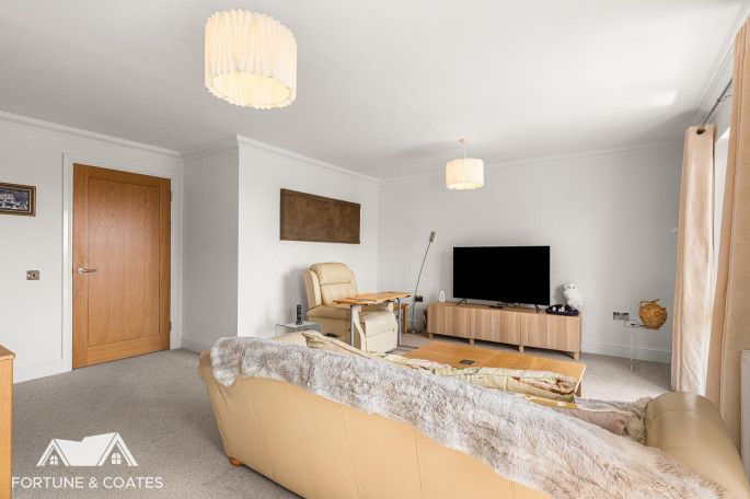 46 Debden House Debden Grange