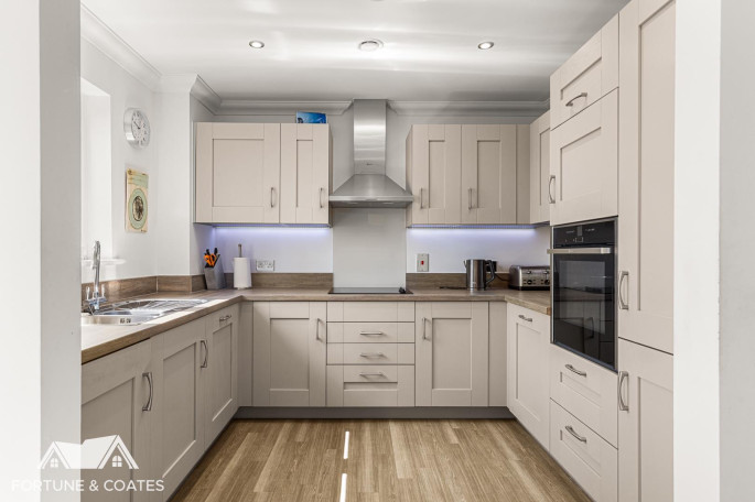 46 Debden House Debden Grange