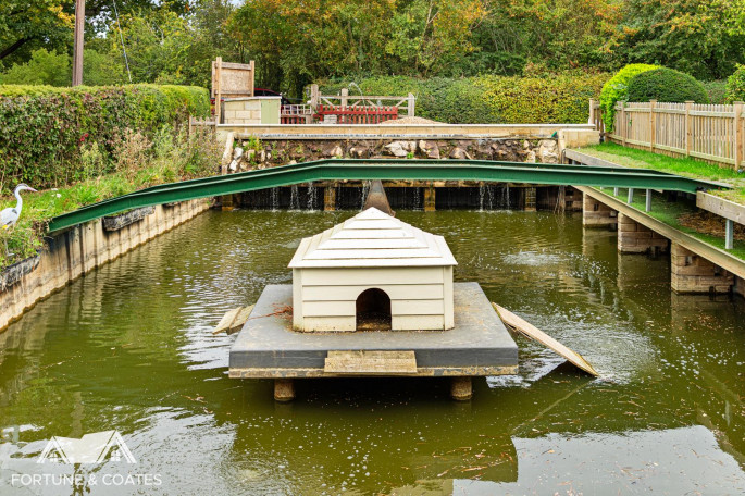 Ark Royal Carters Green