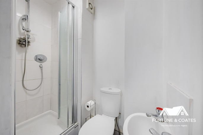 6 Rose Cottages Mill Street