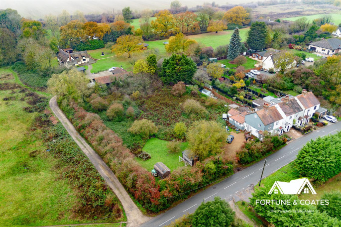 6 Rose Cottages Mill Street