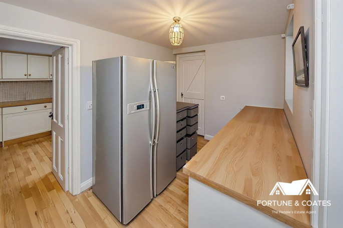 6 Rose Cottages Mill Street