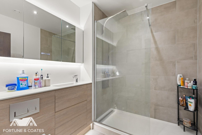 71 Moore House Edinburgh Gate