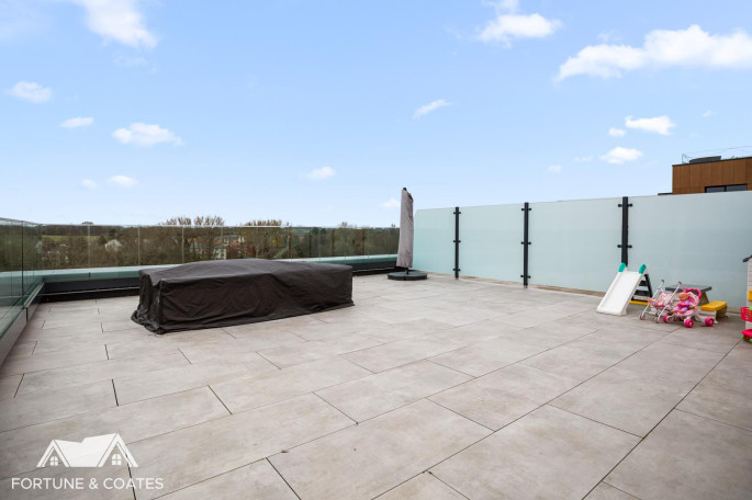 71 Moore House Edinburgh Gate