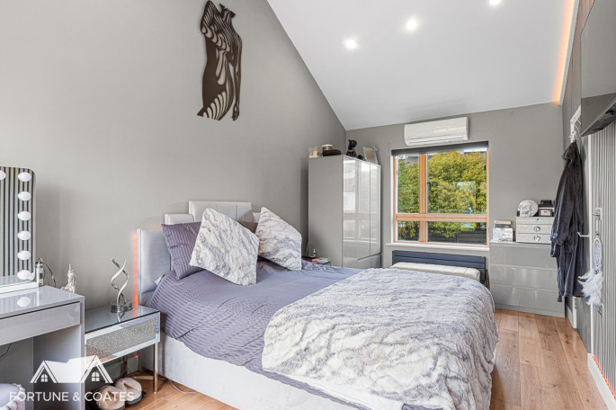 16 Great Auger Street