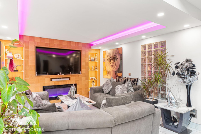 16 Great Auger Street