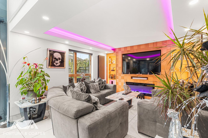 16 Great Auger Street