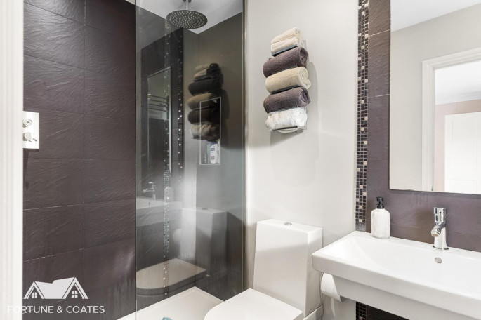 15 Hawthorns Riddings Lane