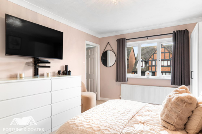 15 Hawthorns Riddings Lane