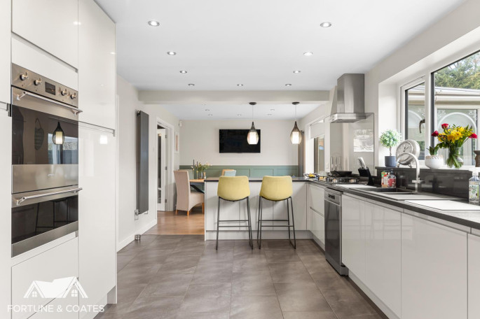 15 Hawthorns Riddings Lane