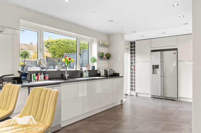 15 Hawthorns Riddings Lane