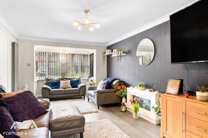 15 Hawthorns Riddings Lane