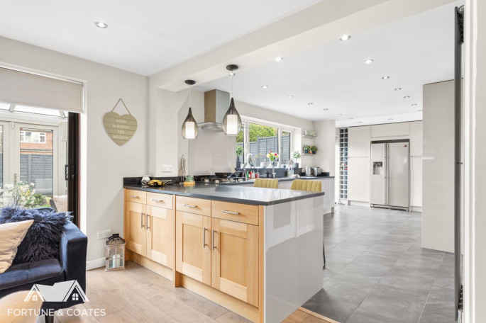 15 Hawthorns Riddings Lane