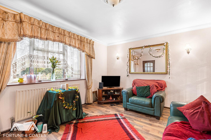 118 Finchingfield Avenue