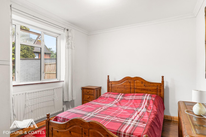 118 Finchingfield Avenue