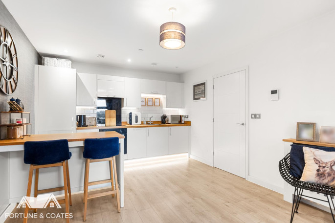 Flat 99, Edinburgh House Edinburgh Gate