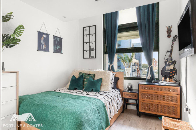 Flat 99, Edinburgh House Edinburgh Gate