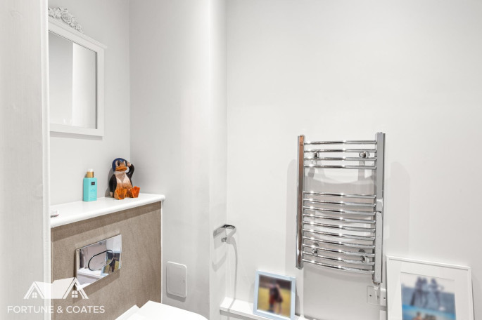 6 Hazelwood Park Hastingwood Road