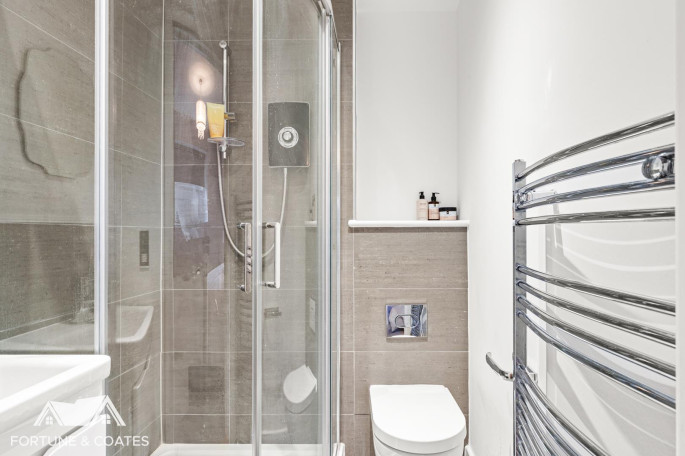 6 Hazelwood Park Hastingwood Road