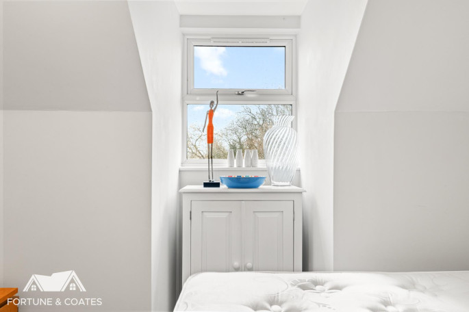 6 Hazelwood Park Hastingwood Road