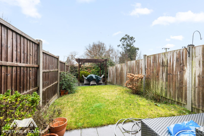 6 Hazelwood Park Hastingwood Road