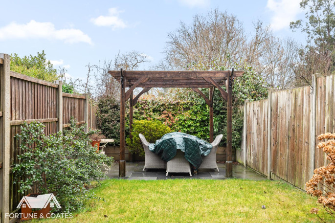 6 Hazelwood Park Hastingwood Road