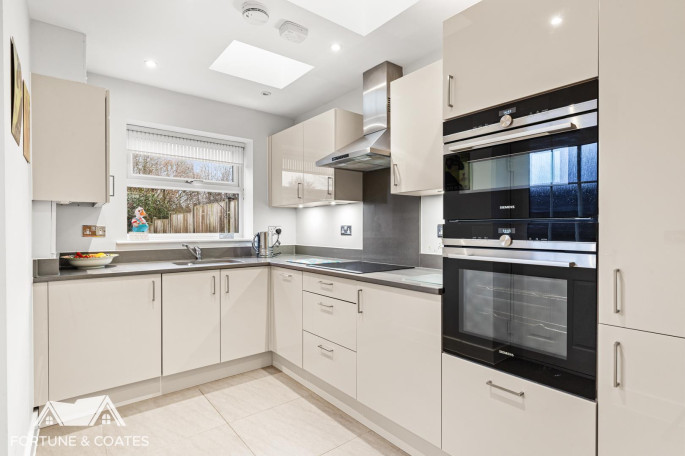 6 Hazelwood Park Hastingwood Road